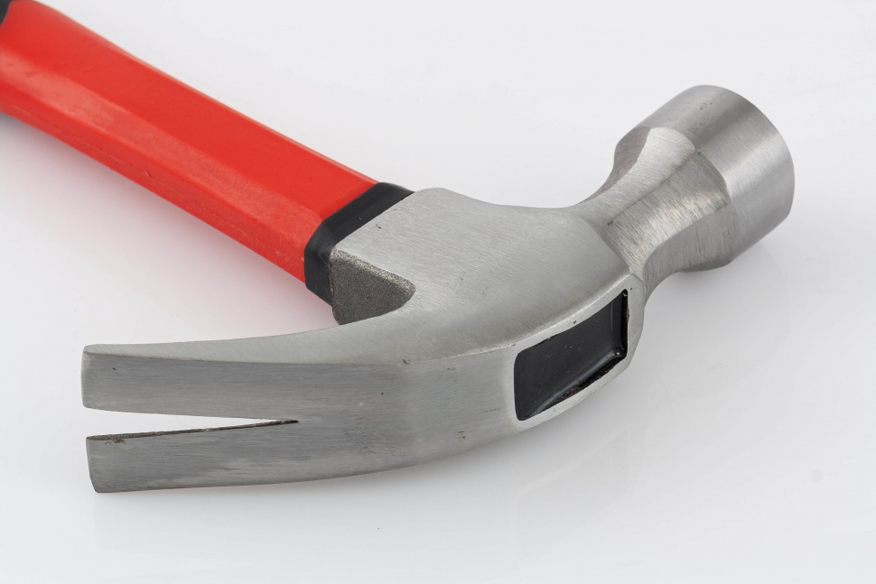 Молоток-гвоздодер, 700 г, боек 34 мм, фибергласовая обрезиненная рукоятка Matrix