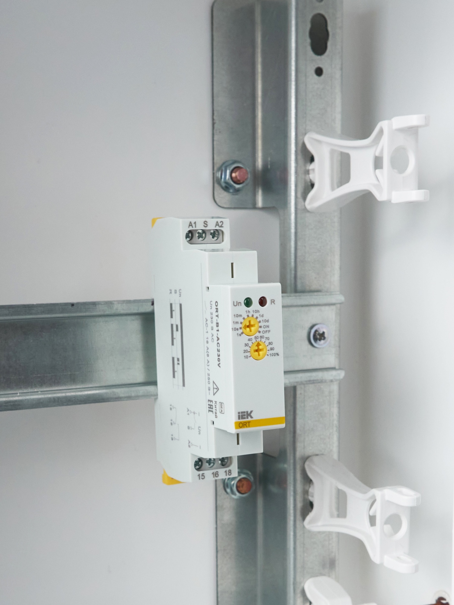 Реле задержки выключения ORT 1 контакт 230В AC IEK